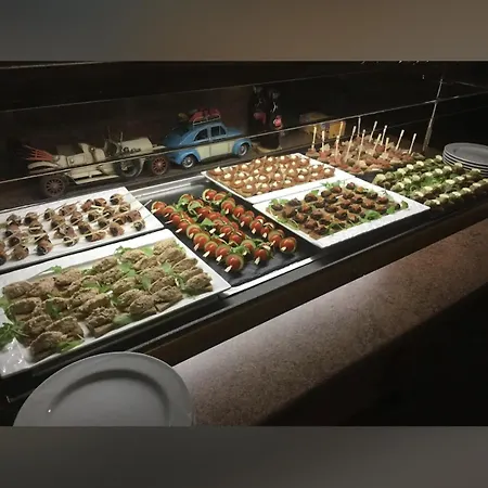 Old Car's فندق 4*